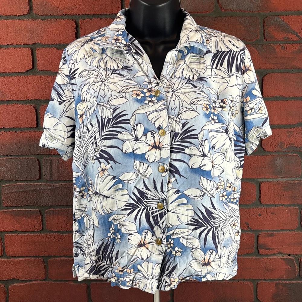 Koret Woman Medium Blue Floral Button-Down Shirt – Tropical,‎ Casual